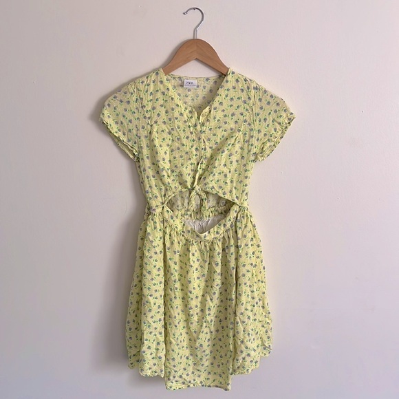 Zara Cut Out Floral Dress - Picture 2 of 8